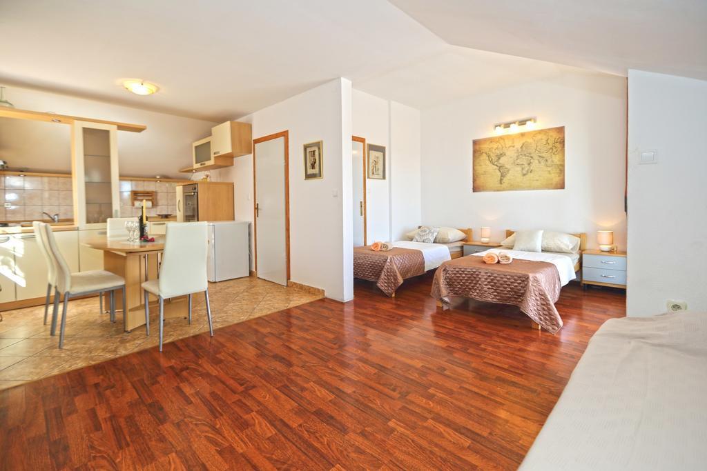 Apartmani Niki Hvar Hvar Town Quarto foto